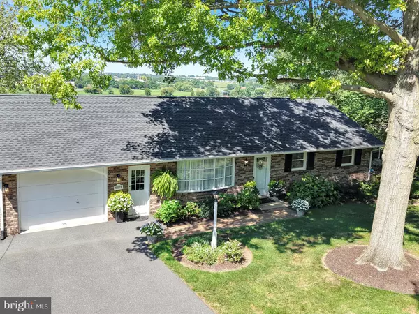 New Holland, PA 17557,137 EDGEWOOD DR