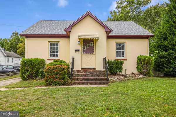 805 KING GEORGES RD, Fords, NJ 08863