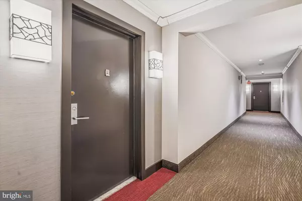 Bethesda, MD 20816,4940 SENTINEL DR #4-205