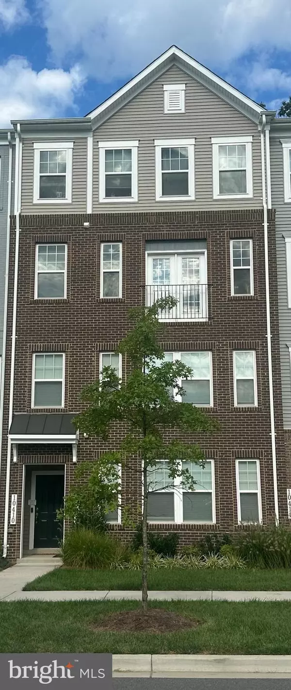 10410 JOHN GLENN ST, Lanham, MD 20706