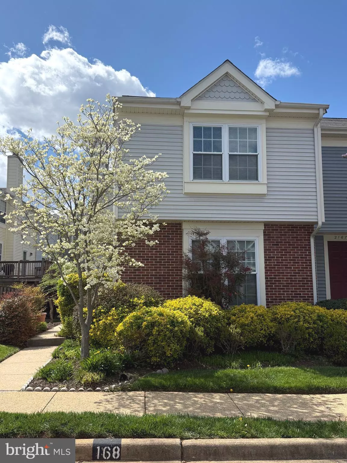 Sterling, VA 20164,21681 HAZELNUT SQ #168