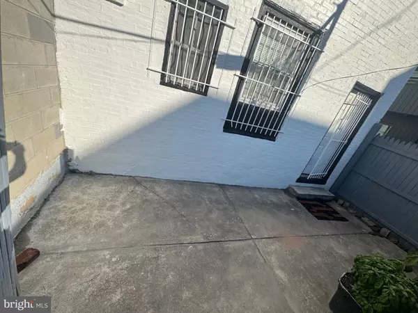 Philadelphia, PA 19146,734 S 20TH ST