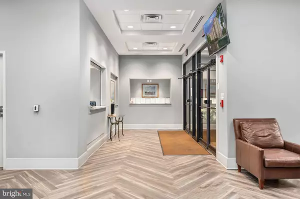 Alexandria, VA 22304,5300 HOLMES RUN PKWY #506