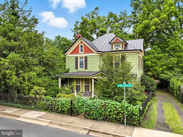 Culpeper, VA 22701,802 S BLUE RIDGE AVE