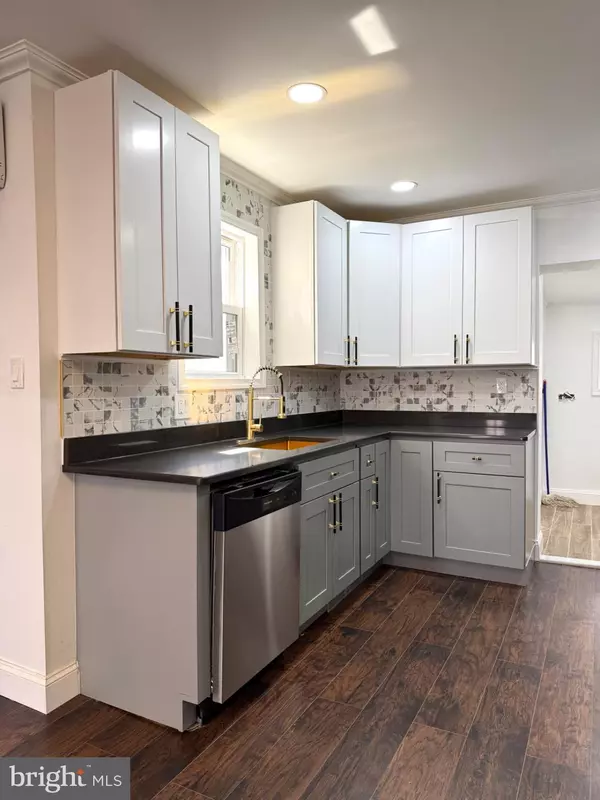 Philadelphia, PA 19138,6824 RODNEY ST