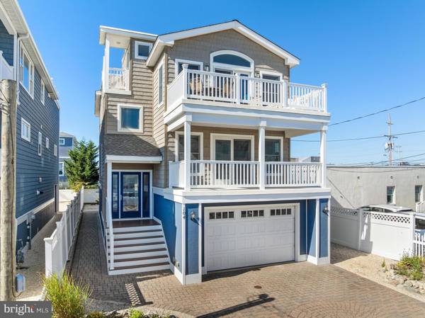 104 E 18TH ST, Ship Bottom, NJ 08008