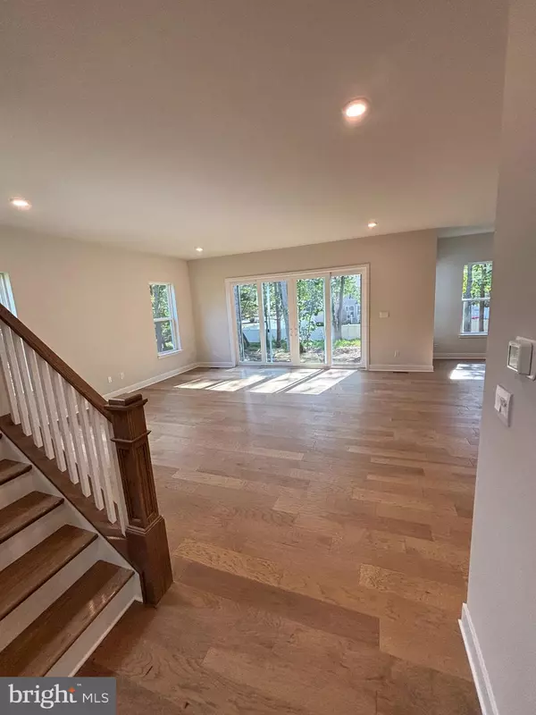 Hamilton, NJ 08620,3 DARTMOUTH CT