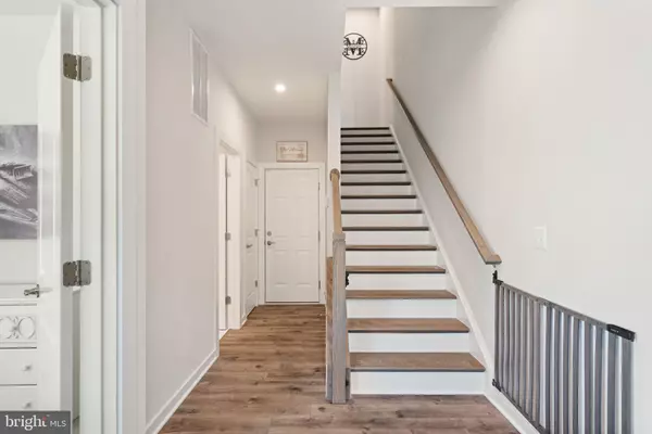 Dumfries, VA 22026,1766 HICKORY WOODS RD