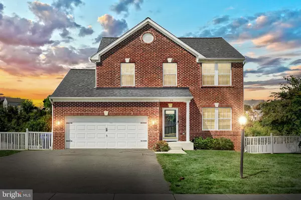 77 MALEK DR, Hanover, PA 17331