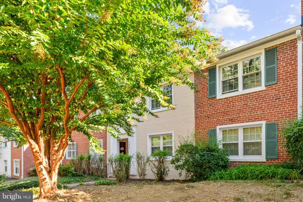 Arlington, VA 22206,4629-B 28TH RD S #B