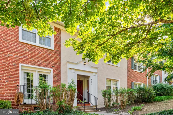 Arlington, VA 22206,4629-B 28TH RD S #B