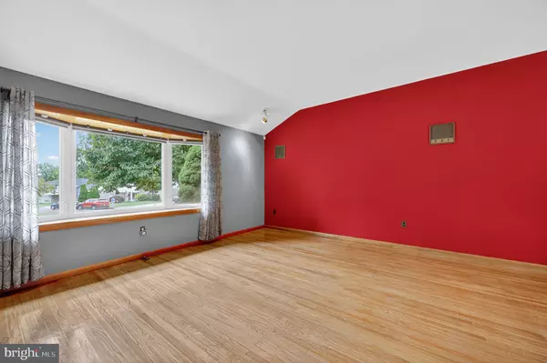 Philadelphia, PA 19115,9762 REDD RAMBLER TER