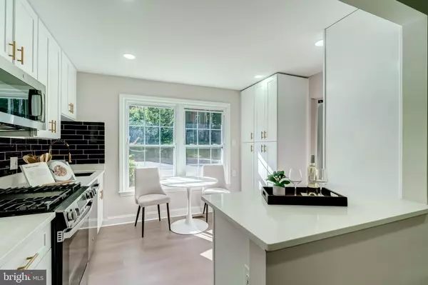 Burke, VA 22015,5408 BROMYARD CT