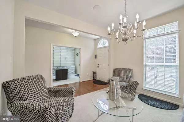Laurel, MD 20707,7208 CHERRY LN