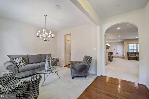 Laurel, MD 20707,7208 CHERRY LN