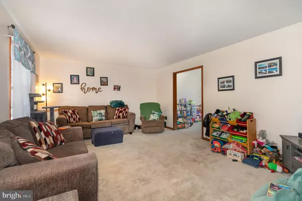 Mechanicsburg, PA 17050,3507 RAINTREE LN