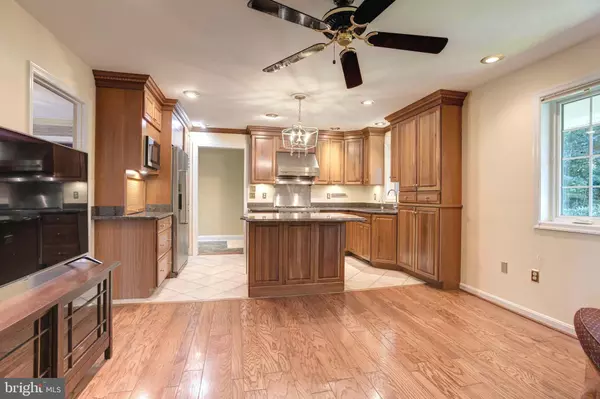 White Hall, MD 21161,6 DEER HAVEN LN