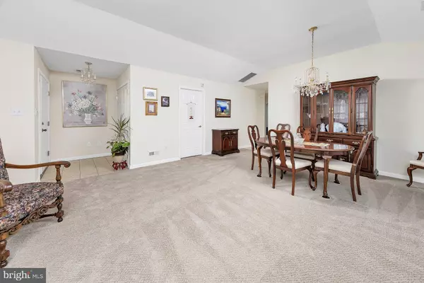 Williamstown, NJ 08094,532 KEY WEST DR