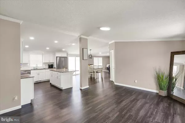 Birdsboro, PA 19508,424 CEDAR LN