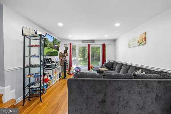 College Park, MD 20740,7519 SWEETBRIAR DR