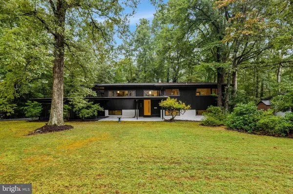 9307 CORONADO TER,  Fairfax,  VA 22031
