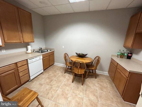 Chester, MD 21619,2201 MAIN ST #1D