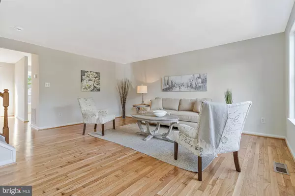 Alexandria, VA 22315,6481 LINLEIGH WAY