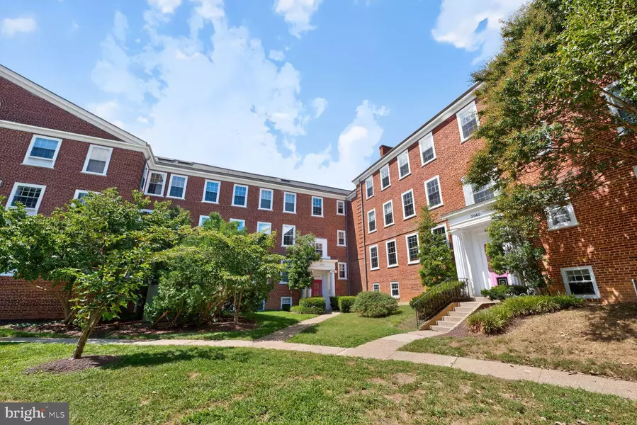 3530 39TH ST NW #E-653, Washington, DC 20016