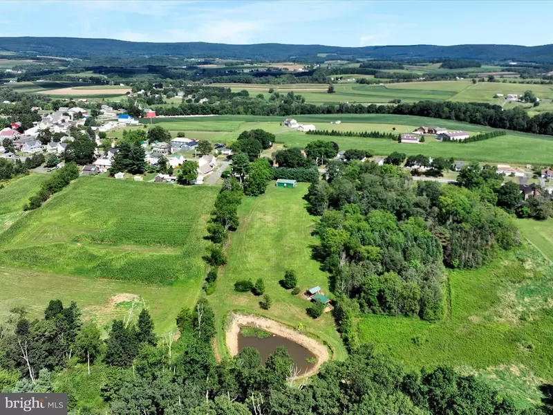 1166 NUMIDIA DR, Catawissa, PA 17820