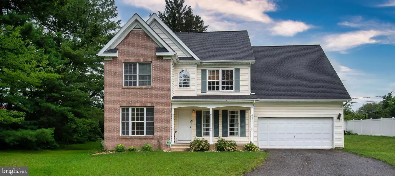 2419 LARKWOOD, Wilmington, DE 19810