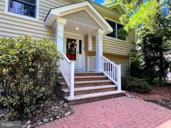 Marlton, NJ 08053,355 HOLLY RD