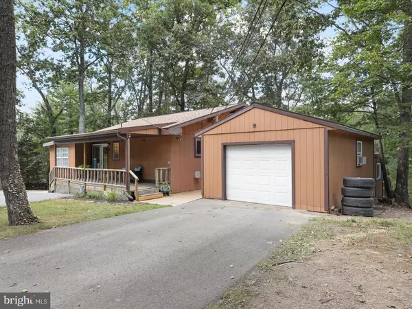 Gerrardstown, WV 25420,82 SASSAFRAS LN