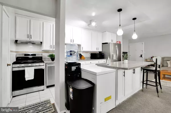 Rockville, MD 20852,12207 ACADEMY WAY #9