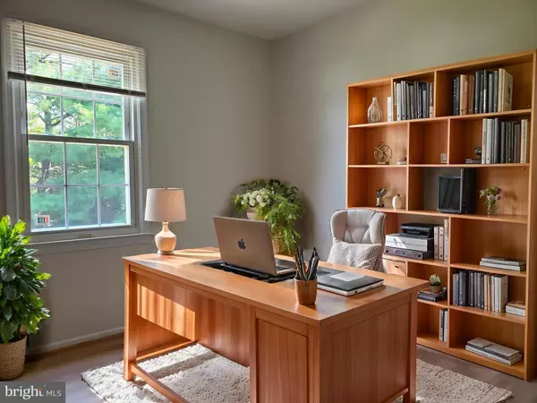 Rockville, MD 20850,2 CHANTILLY CT