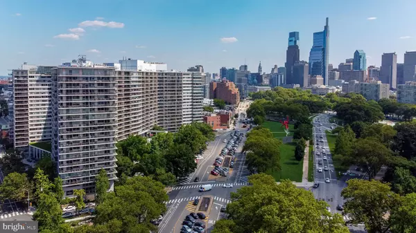 Philadelphia, PA 19130,2401-00 PENNSYLVANIA AVE #16B29