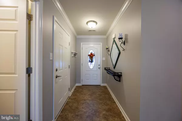 Falling Waters, WV 25419,18 CHAGRIN DR