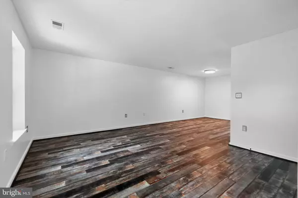Washington, DC 20019,3709 GRANT PL NE #B