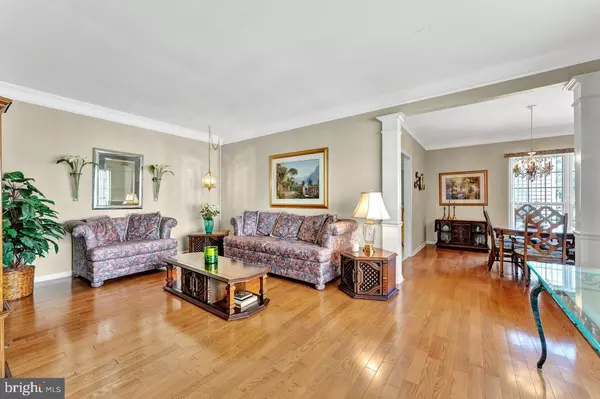 Monroe Township, NJ 08831,416 BLUEBIRD DR