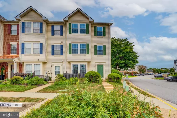 9225 CARDINAL FOREST LN, Lorton, VA 22079
