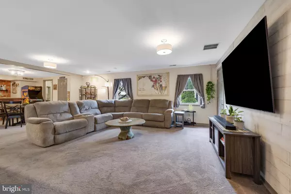 Baltimore, MD 21221,332 POPLAR RD