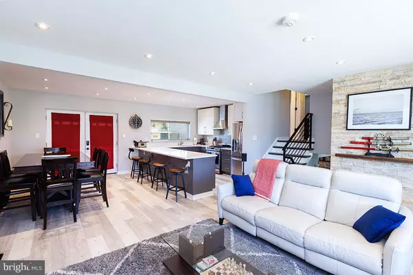 Hyattsville, MD 20782,5911 15TH AVE