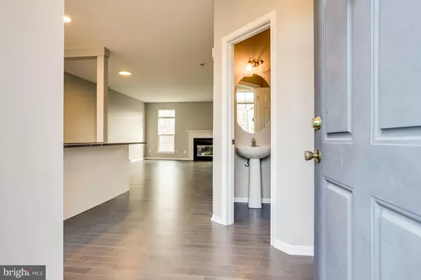 Ashburn, VA 20147,20366 HARTWELL ST