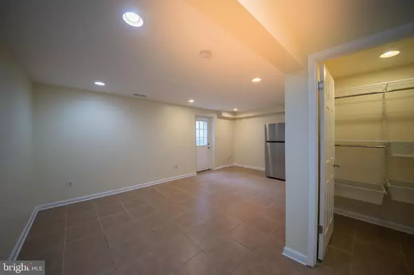 Arnold, MD 21012,1522 CATHEAD DR