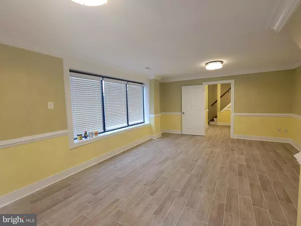 Manassas Park, VA 20111,9207 ENTERPRISE CT #A