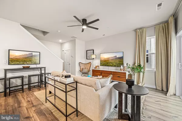 Bridgeport, PA 19405,13 FORD ST #B