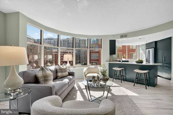 Arlington, VA 22203,3835 9TH ST N #801E