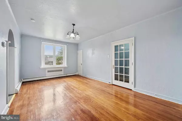 Philadelphia, PA 19131,5200 W MONTGOMERY AVE #18