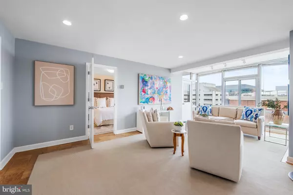 Washington, DC 20037,730 24TH ST NW #906/907