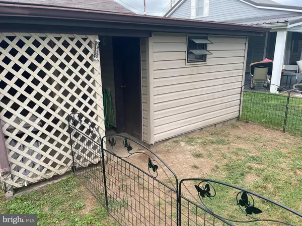 Moorefield, WV 26836,236 S ELM ST