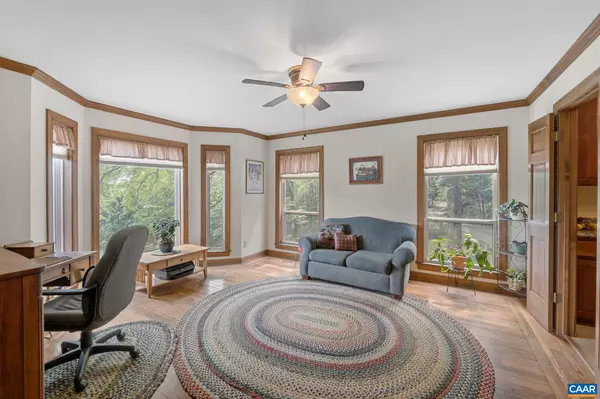 Crozet, VA 22932,6660 HIGHLANDER WAY